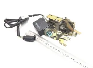 Right door lock mercedes a0007205635 a9437200735 24v