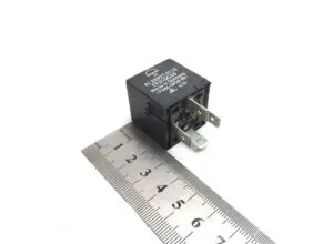 Man relay 81. 25927. 0112 12v 40a 29015109 pa66-gf25-ktb