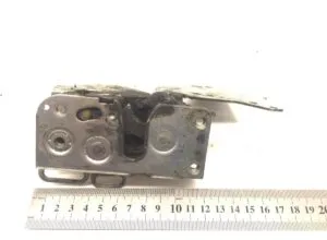 Left door lock scania (codes: 1902975, 1789305, 1306307, 1406223)