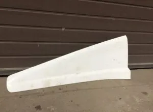 Upper left cabin side spoiler scania white