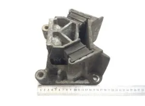 Motor vibration isolator, left rear, man – codes: 81962100598, 81962100582, 810962100583