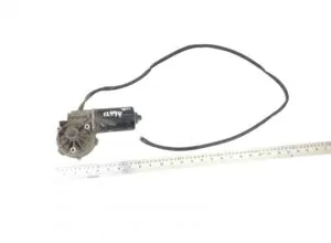 Windshield wiper motor volvo 8143408 1063838 18