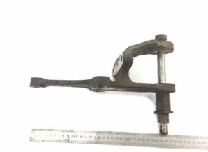 Leaf spring support left front axis man 85413013006 85413010006 85413010004