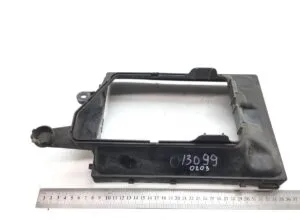 Cabin air filter housing volvo 82220205 84813198