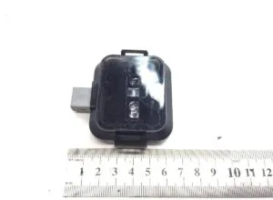 Volvo rain sensor 22174684 – compact dimensions with measuring ruler