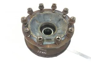 Right secondary axle wheel hub with disc brake volvo 85107750 85111448 85111791 85114470