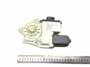Left window regulator man 8128601-6138