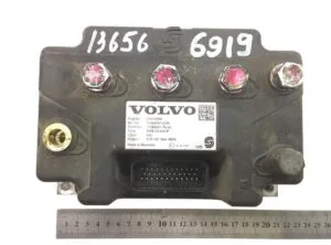 Voltage converter volvo 21519896 / 31504801 / 11069801 revc / mi06 24/400-p / input 24v / output 3-0-16v max 400a