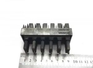 Scania fuse panel 1320852 – automotive fuse module 8 pins