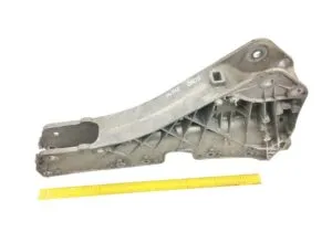 Right front cabin support renault 7482590197 82311529