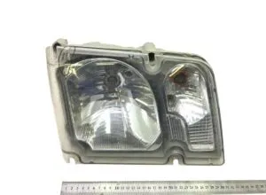 Left headlight volvo code 20818765 / 20818763