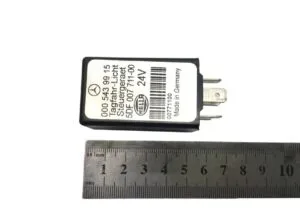 Mercedes relay 0005439915 daytime running light control unit 5df007711-00 24v hella made in germany