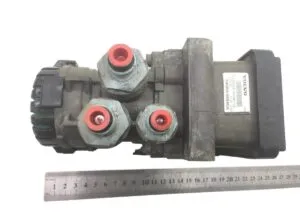 Left front ebs valve axle volvo 21114974 22225550 7422225564 7421327346