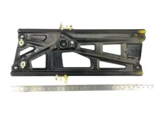 Left window regulator mechanism daf 1881914