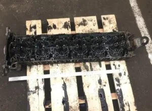 Mercedes cylinder head a4710102720