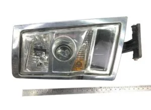 Right headlight volvo 20713725 20763001 20861576 21001651