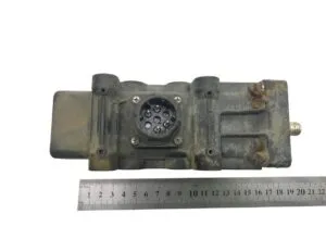 Battery isolator switch iveco with circular connector and scale ruler