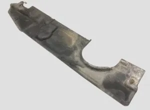 Right engine shield renault 7422383057 (22383057)