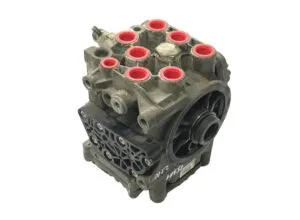 Air dryer for volvo trucks, codes 20729825, 5010866307, 5010457472, 5010457873, 7421352785, 7421743619, 7421778549, 7421788090, 7422277957, 7485003347, 7485013162, 7485013248, 7485013362