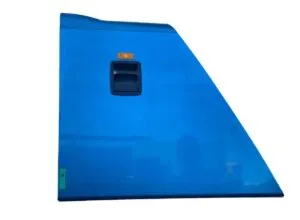Right side hatch for solaris bus