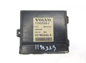 I/o control unit module a volvo 70303588-2 2472 00472-130 sweden 900124 r04