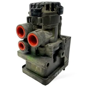 Ebs valve secondary axle for volvo, code 20828237, 20570906, 21122034, 20428938, 5801290649, 7485003022, 7420828237, 7420428938, 7420570906, 504100409, 7421122034, 5801910304