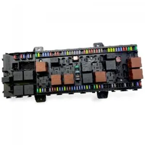 Renault fuse box – codes: 7422821376, 7423762551, 22821376, 7421939524, 21939524, 7422619991