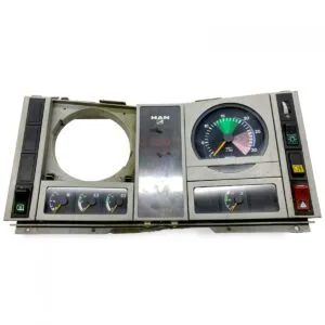 Man dashboard clock for truck – model 81272026081