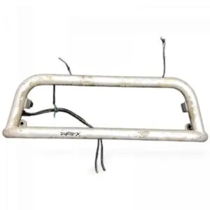 Front protection bar with support for additional headlights scania