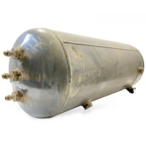 Volvo metallic air reservoir with multiple connections