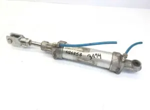 Hydraulic cylinder door opening volvo 1126853 3114