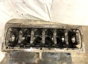 Empty engine block truck man d2676 51011006470