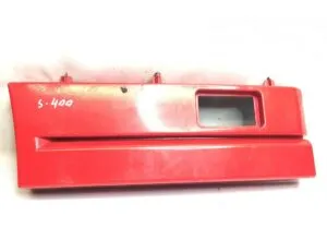 Small right plastic body stair plate scania red
