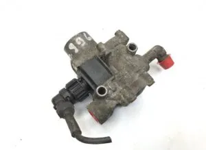 Abs valve left front axle scania (codes: 1453761, 1524831, 41211070, 42070065, 5006034256, 5006143405, 81524526007, 5000790124, 5010151551, 5430042384, 1934978, 1195752, 1518589, 17744-12)