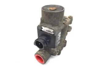 Abs valve left secondary axis mercedes a0044296544 wabco 4721950160