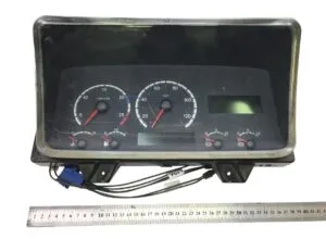 Dashboard clock for scania pgr t-series truck 2008