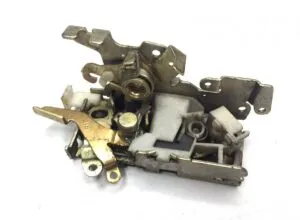 Right door lock for mercedes code a9737200835