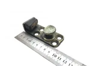 Left door lock plate scania – code 4r0513 tirr32051