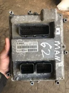 Man d0836 engine control unit bosch 0281022067