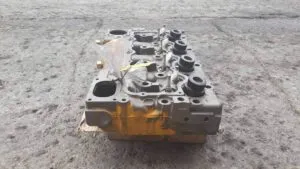 Caterpillar engine cylinder head 4 pistons second hand