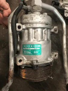 Air conditioning compressor sd7h15 r134a 24v iveco 4894306