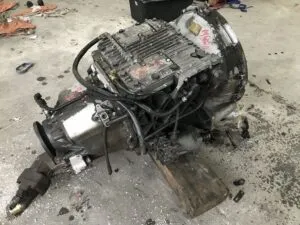 Volvo vt2412b 2003 used gearbox, in good condition