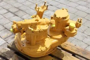 Caterpillar d4h bulldozer gearbox