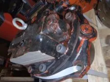 Hitachi LM 84 hydraulic motor for Hitachi ZX470LCH-3 excavator