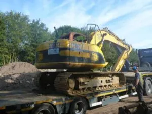 Jcb js130 excavator for dismantling – used spare parts