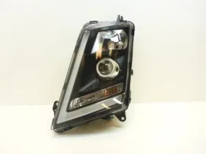 Left front xenon headlight volvo – black