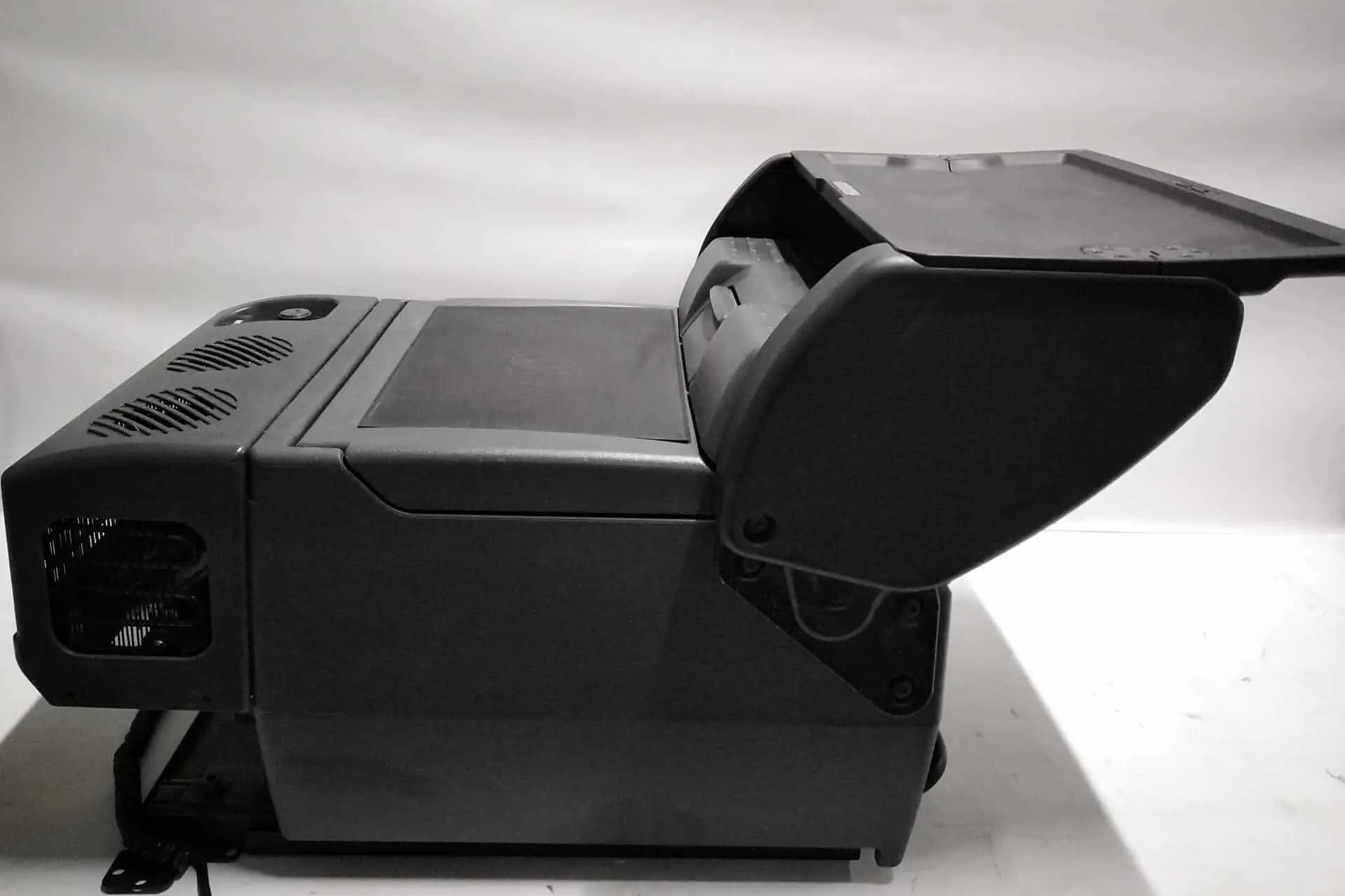 Refrigerator MAN TGX Euro 6 – 2017, 35L, with Extendable Table