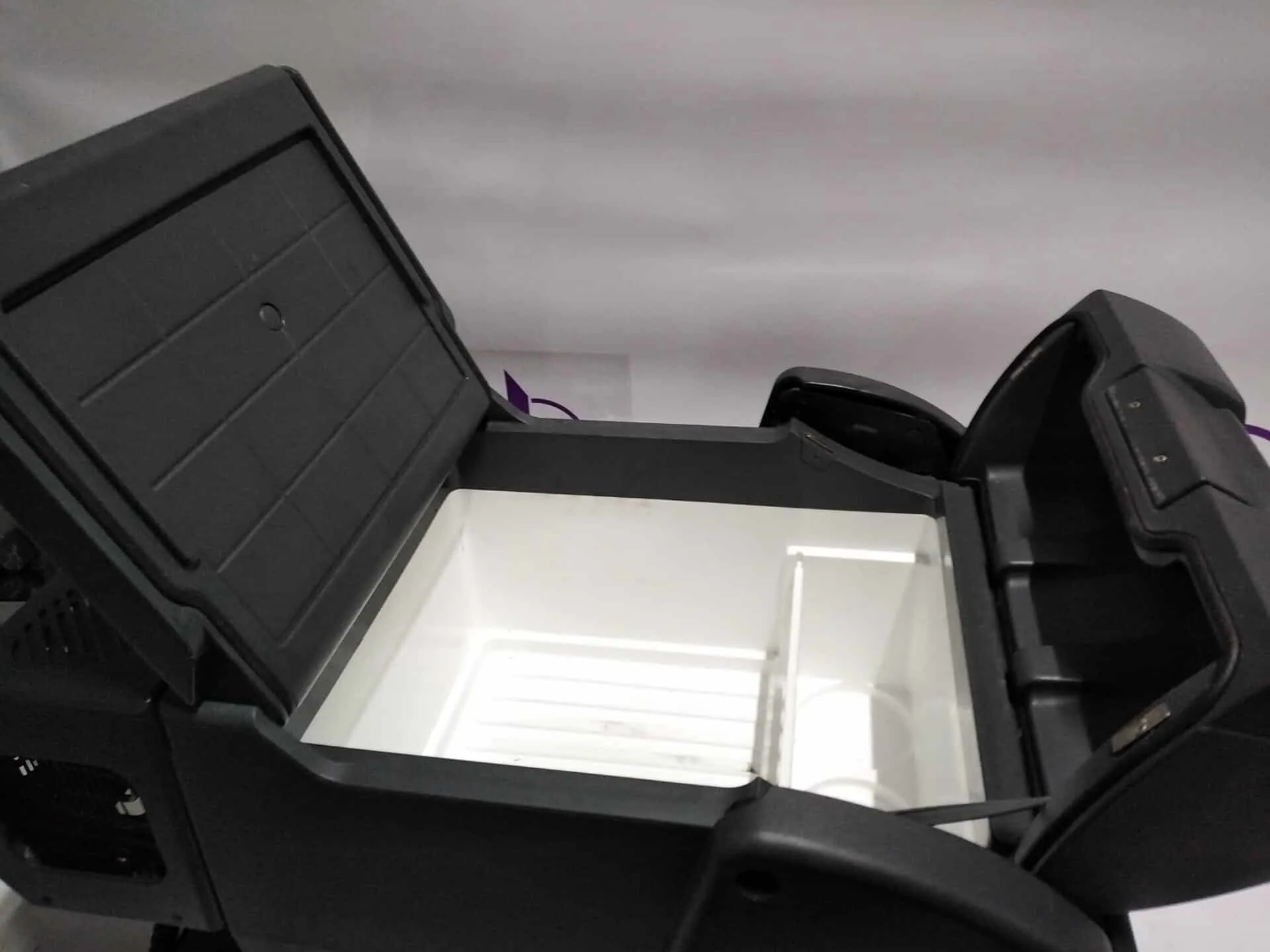 Refrigerator MAN TGX Euro 6 – 2017, 35L, with Extendable Table