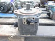 Hydraulic pump for Hanomag - Robust industrial model
