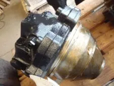 Hitachi HMT107CF-25D Hydraulic Motor for Fiat-Hitachi FH220
